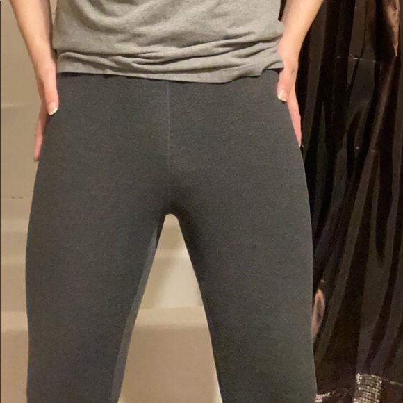 SOLD Gray leggings - Picture 1 of 3